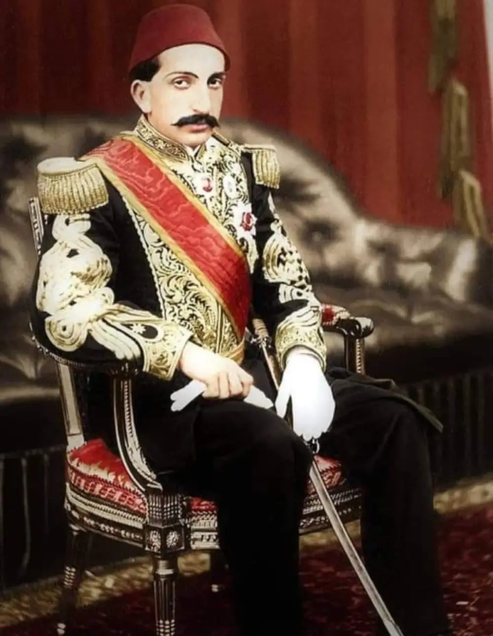 Sultan 2. Abdülhamit mirasçıları tarafından başlatılan hukuk mücadelesi sultan Abdülhamit’in vefatının 107. yılında Hakim Semih Soykan tarafından verilen kararla neticelendi