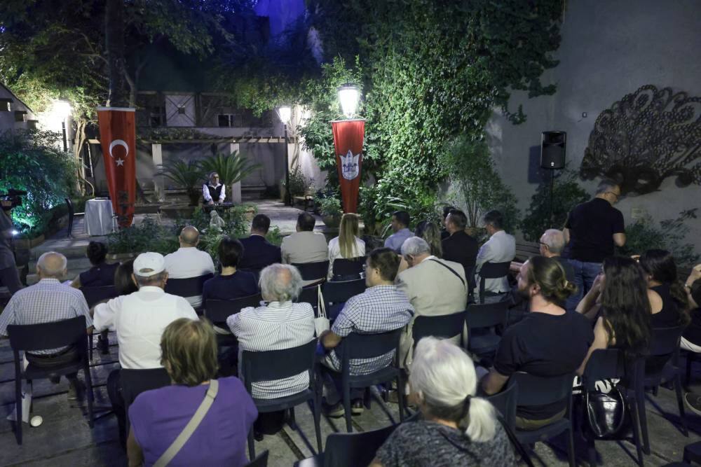 Kültürel Miras Söyleşileri’nde İzmir’in sembol lezzetleri ve Kemeraltı ele alındı