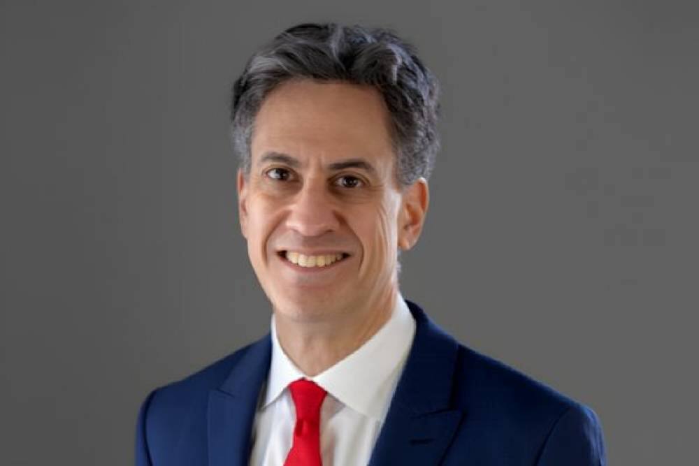Miliband: NATO güvenliğimizin temel taşı olmaya devam ediyor