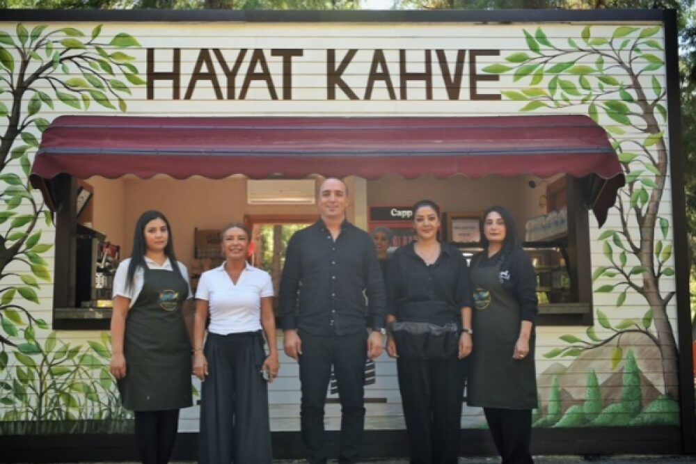 HayatPark’taki büfeler sanatçılar tarafından boyandı