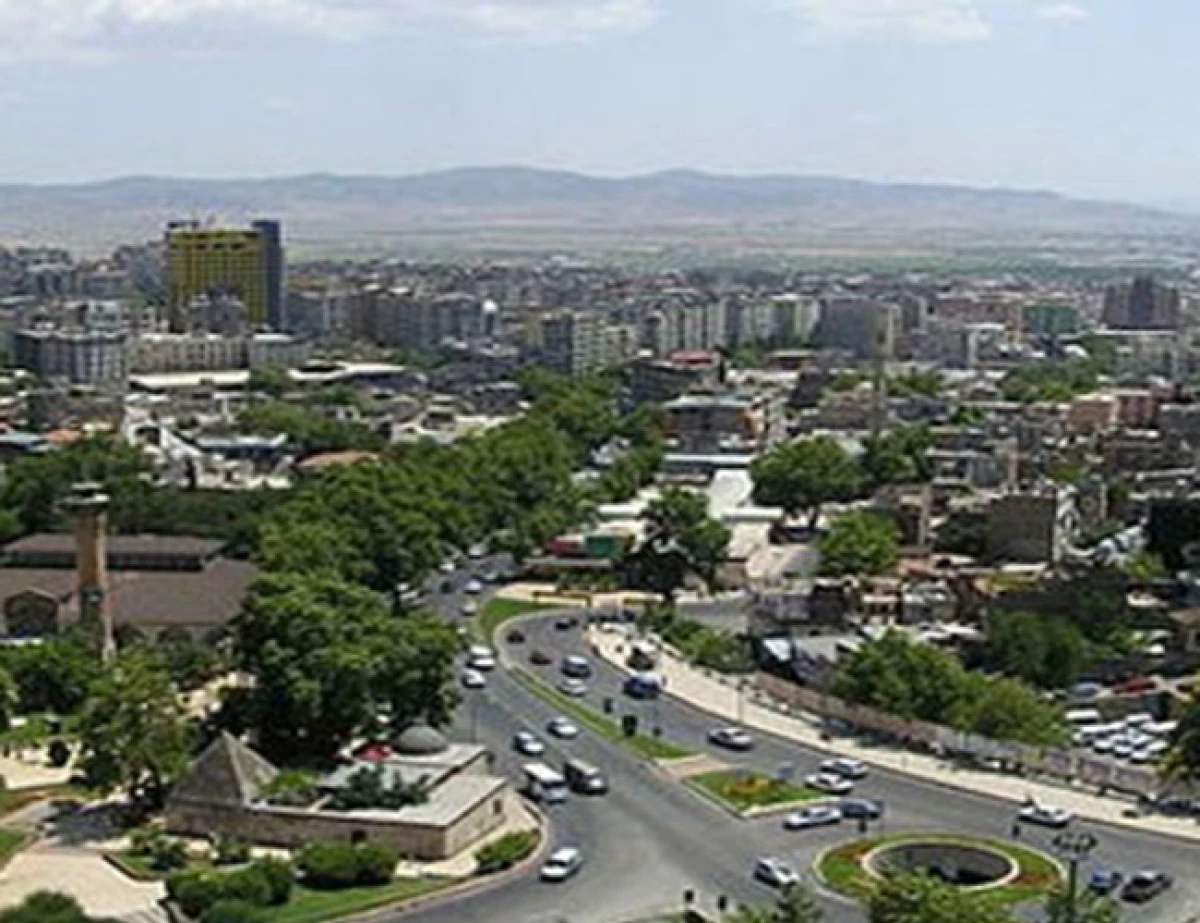 EŞİNİ TABANCAYLA ÖLDÜRMÜŞTÜ: EMİR ÇOKGEZME’YE 18 YIL 4 AY HAPİS