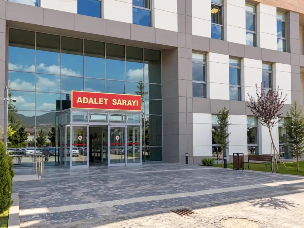 Eski milletvekili Alican Önlü gözaltına alındı, ödeme sonrası serbest bırakıldı TUNCELİ – 17.42