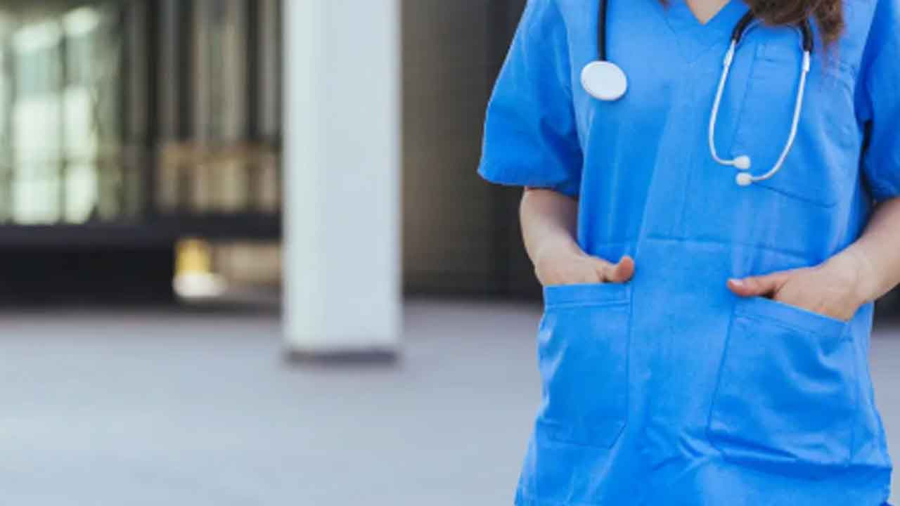 Hekim Birliği Sendikası’ndan scrubs tepkisi: Sağlık profesyonellerinin sağlığı maliyet hesabına indirgenemez