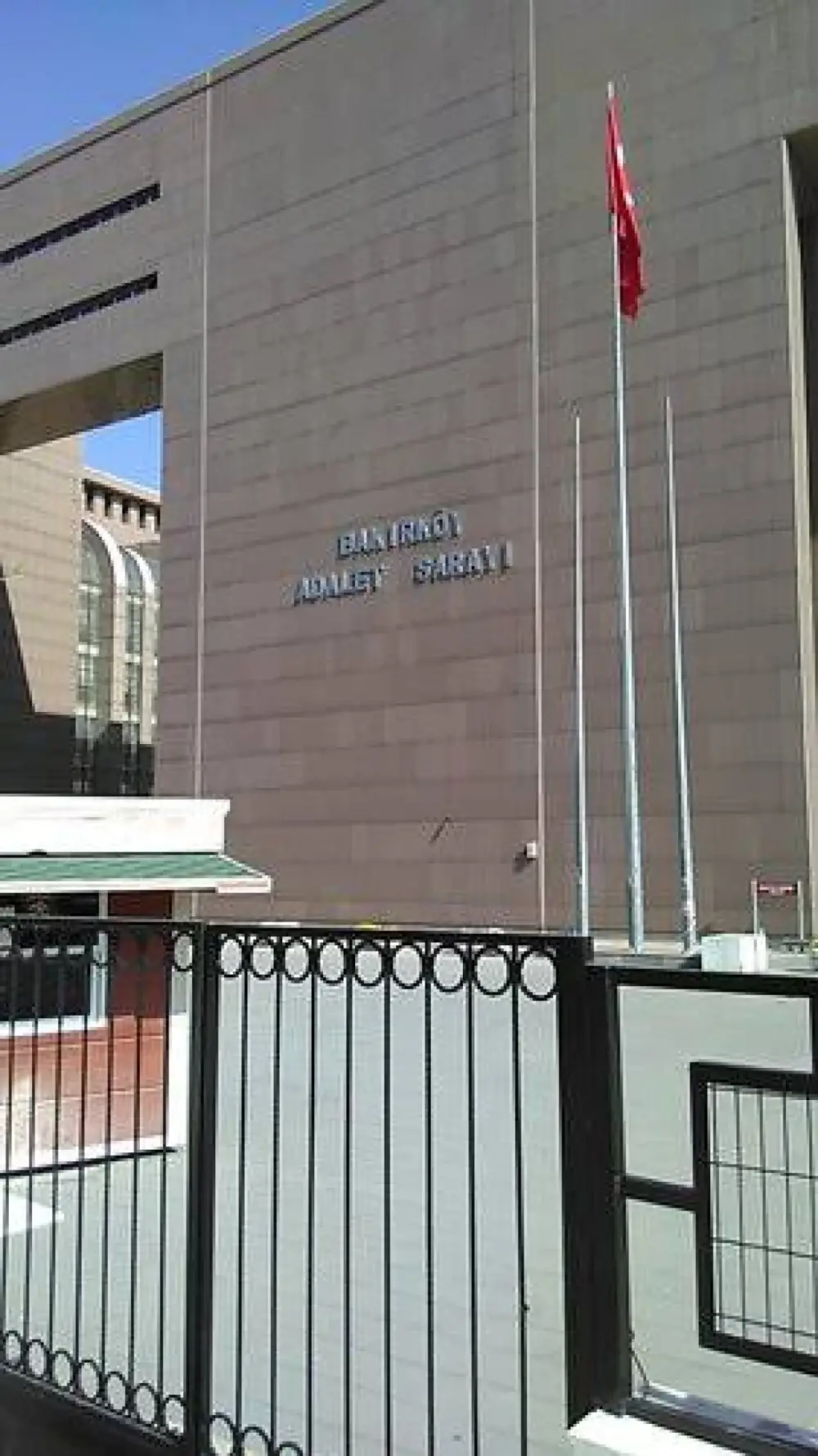 Türker Ertürk’e 2 Yıl 2 Ay Hapis, Tahliye Kararı