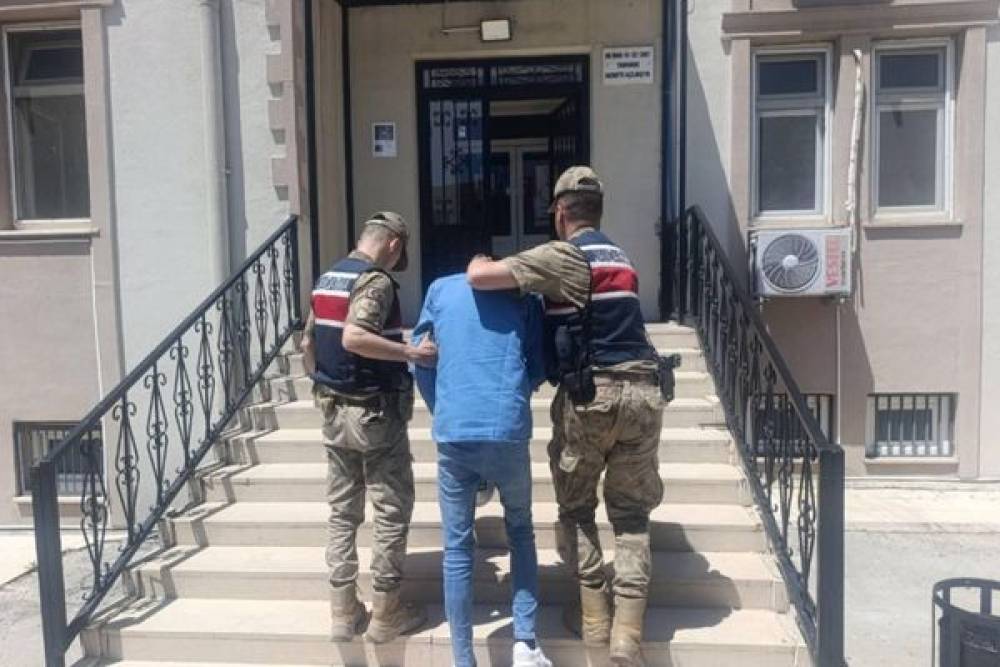 Şanlıurfa&rsquo;da firari h&uuml;k&uuml;ml&uuml; yakalandı