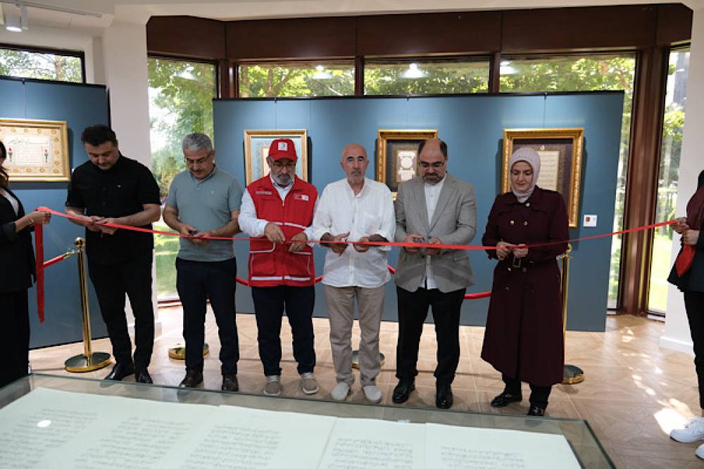  Esenyurt Sanat Merkezi'nde "Sarir-i Hame" sergisi a&ccedil;ıldı