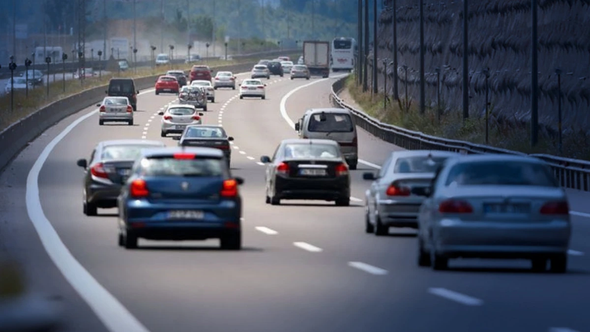 Ara&ccedil; sahipleri dikkat! Trafik sigortasında &lsquo;haziran&rsquo; ayarı: İstanbul, Ankara ve İzmir&rsquo;de fiyatlar belli oldu