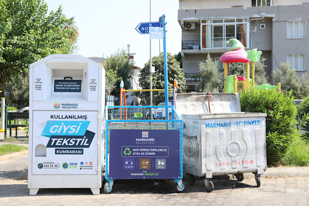 Marmaris&rsquo;te bir ayda 550 ton geri d&ouml;n&uuml;ş&uuml;m atığı toplandı