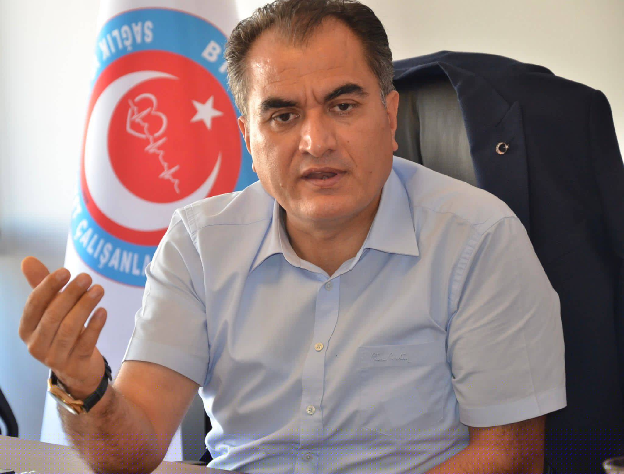 T&uuml;rk Telekom, yapay zeka destekli eğitim &ccedil;&ouml;z&uuml;mleriyle &ouml;ğrencilerin yanında!