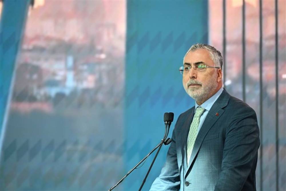 Bakan Işıkhan'dan Cumhurbaşkanı Erdoğan'a y&ouml;nelik a&ccedil;ıklamalara tepki