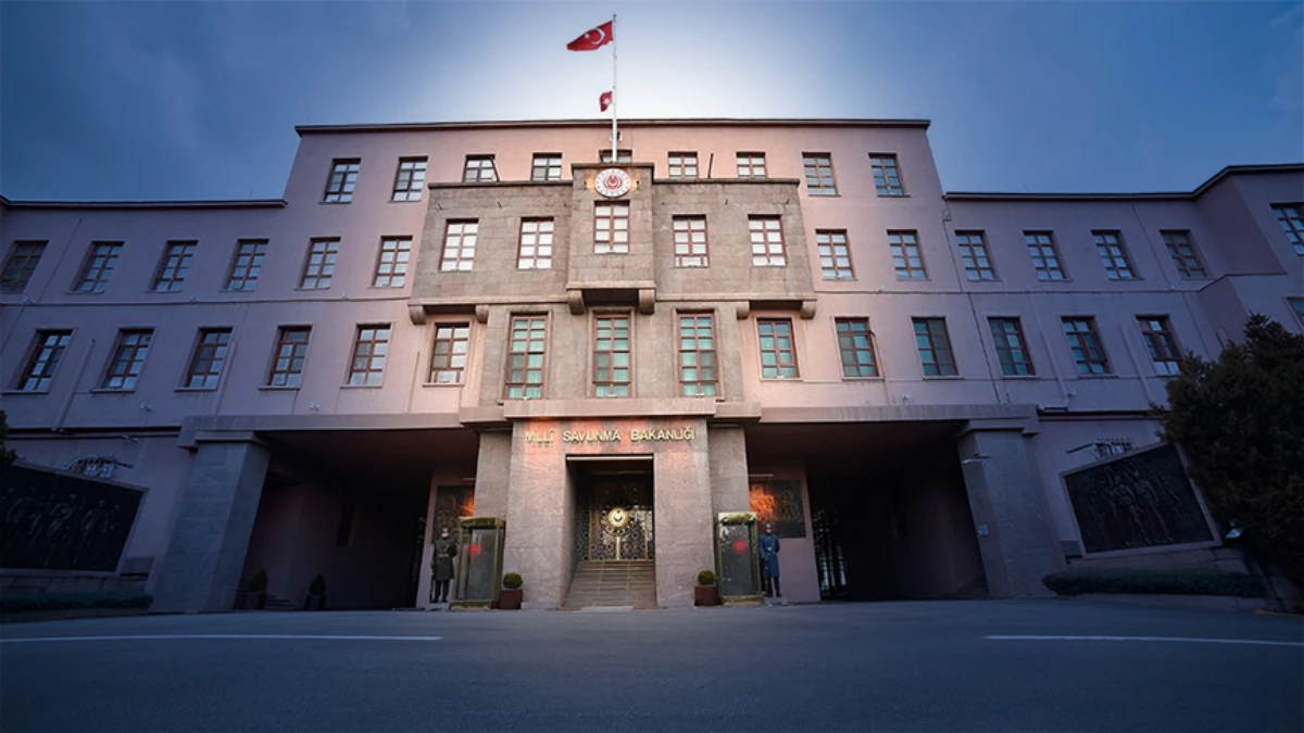 T&uuml;rk hava sahasına y&ouml;nelen balistik tehdit imha edildi: NATO unsurları devrede