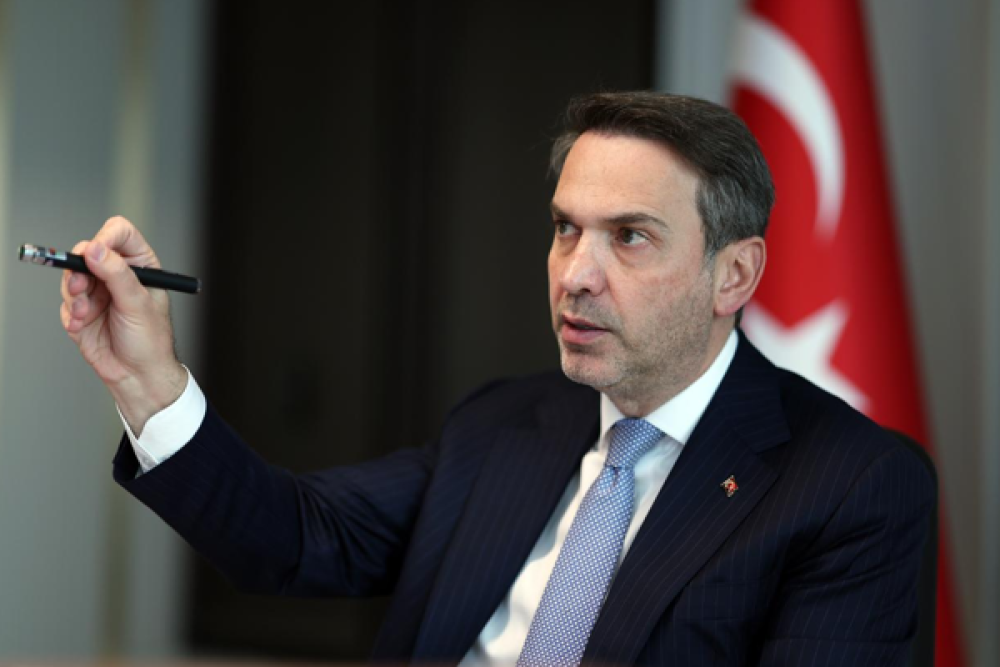 Bakan Bayraktar: &Uuml;lkemizi bu b&uuml;y&uuml;k d&ouml;n&uuml;ş&uuml;me hazırlıyoruz