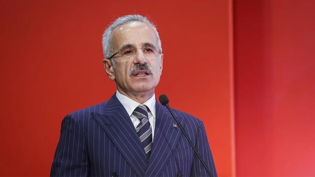 Bakan Uraloğlu'ndan H&uuml;rm&uuml;z &ouml;rneği: 'Alternatifi olmayan her sistem kırılgandır'