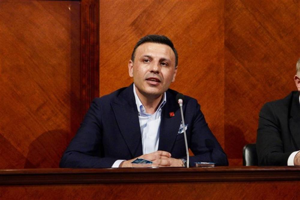 &Ccedil;elik: &Uuml;sk&uuml;dar halkının iradesine &ccedil;&ouml;k&uuml;lmesi ayıbına ortak olmayın