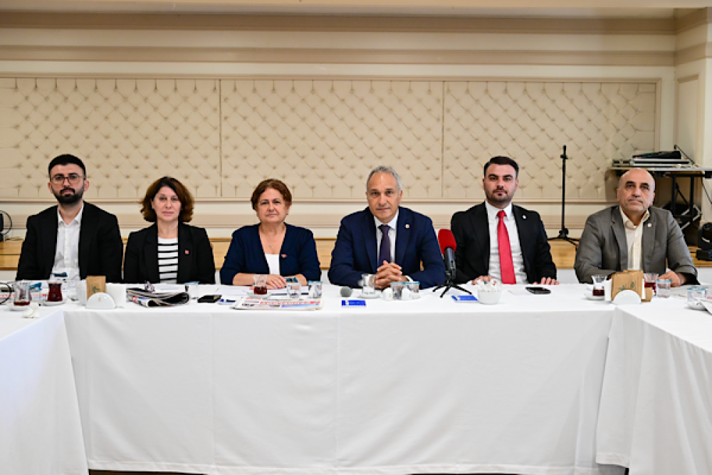 &Ouml;z&ccedil;ağdaş: &Uuml;sk&uuml;dar&rsquo;daki m&uuml;cadelemiz İstanbul ve T&uuml;rkiye&rsquo;nin demokrasi m&uuml;cadelesidir