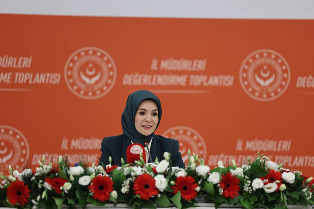 Bakan G&ouml;ktaş: 394 gen&ccedil; kamu kurumlarına yerleştirildi