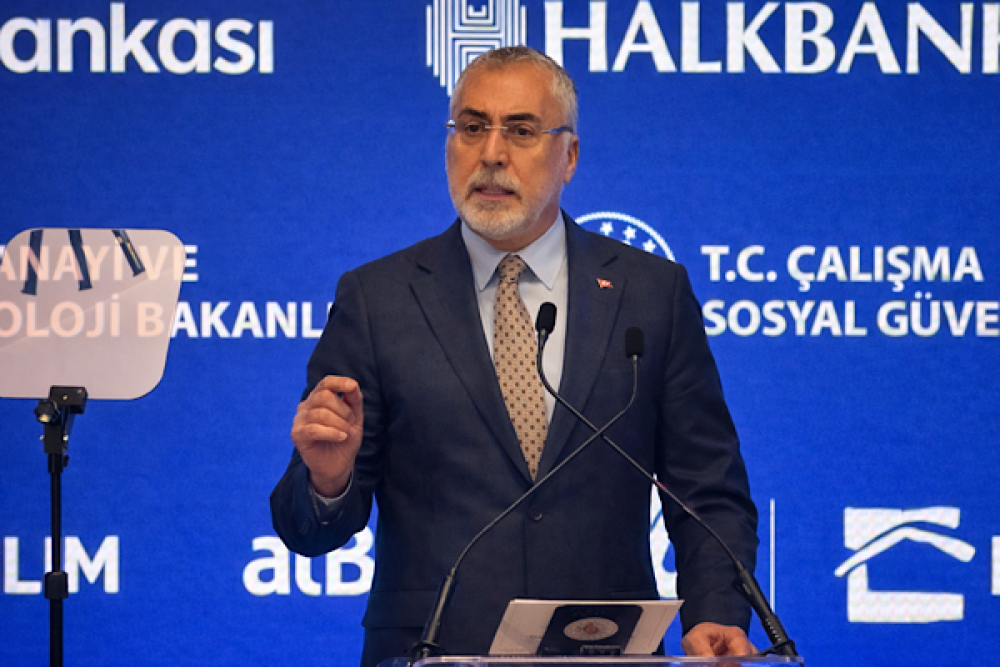 Bakan Işıkhan: 947 binden fazla işe yerleştirmeye aracılık ettik