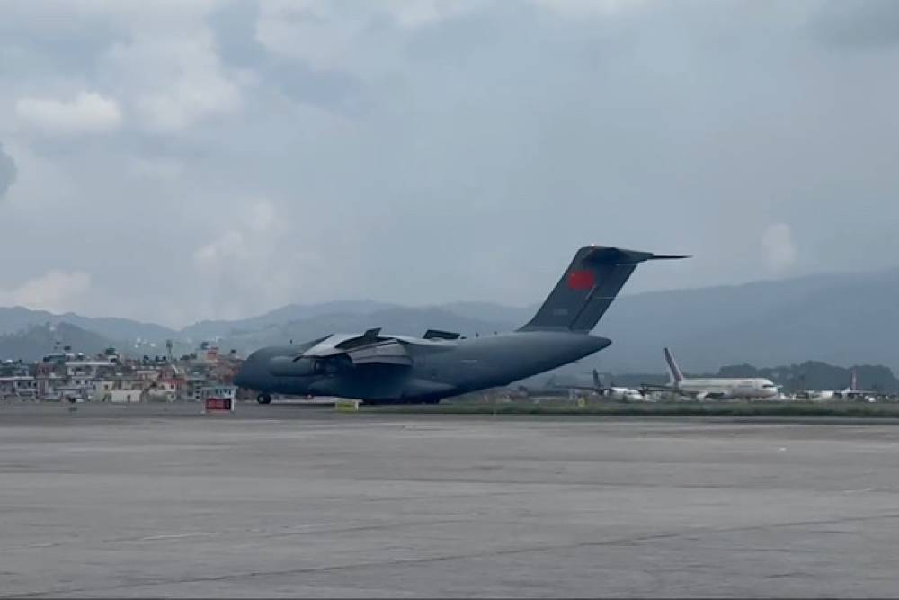 &Ccedil;in'den Nepal'e d&ouml;rd&uuml;nc&uuml; parti acil yardım ulaştırıldı