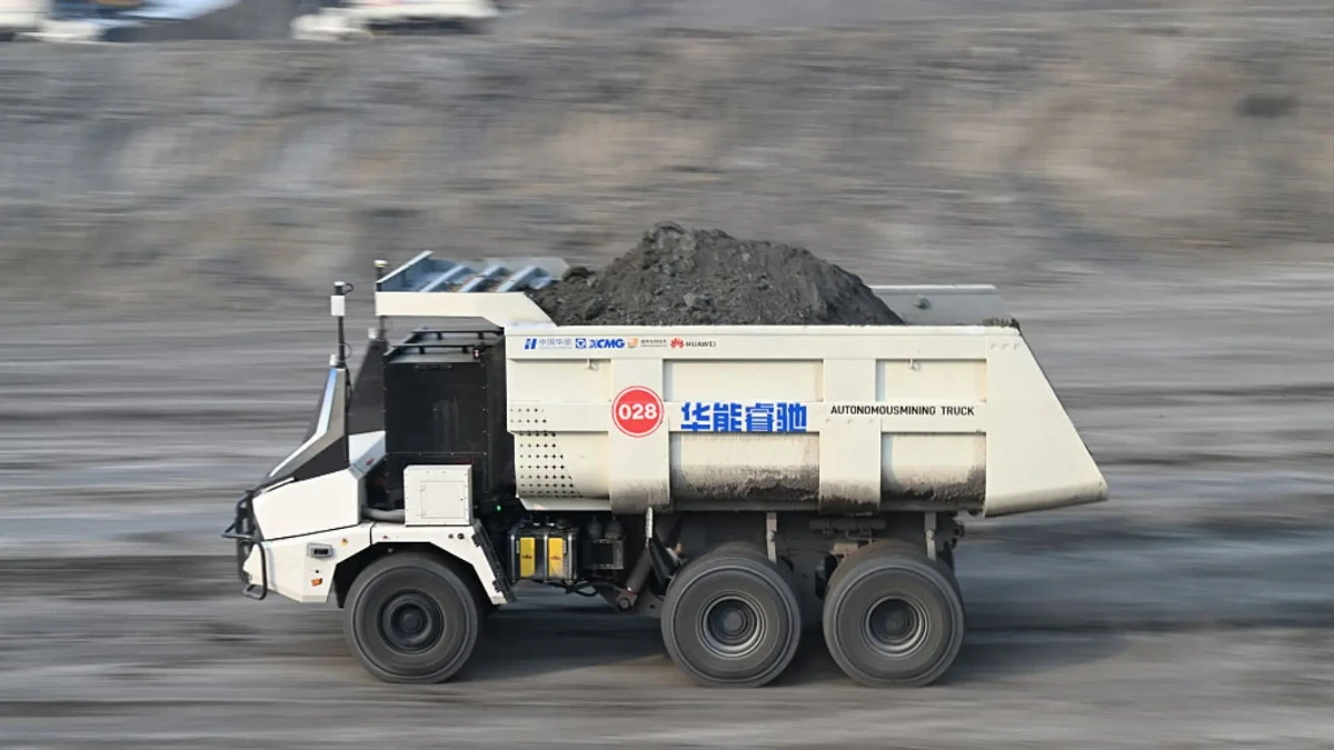 Çin’den, dünyanın en yüksek madeninde otonom üretim