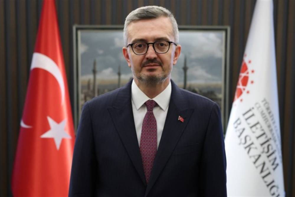 Bakan Duran&rsquo;dan İzmir&rsquo;in kurtuluş yıld&ouml;n&uuml;m&uuml; mesajı
