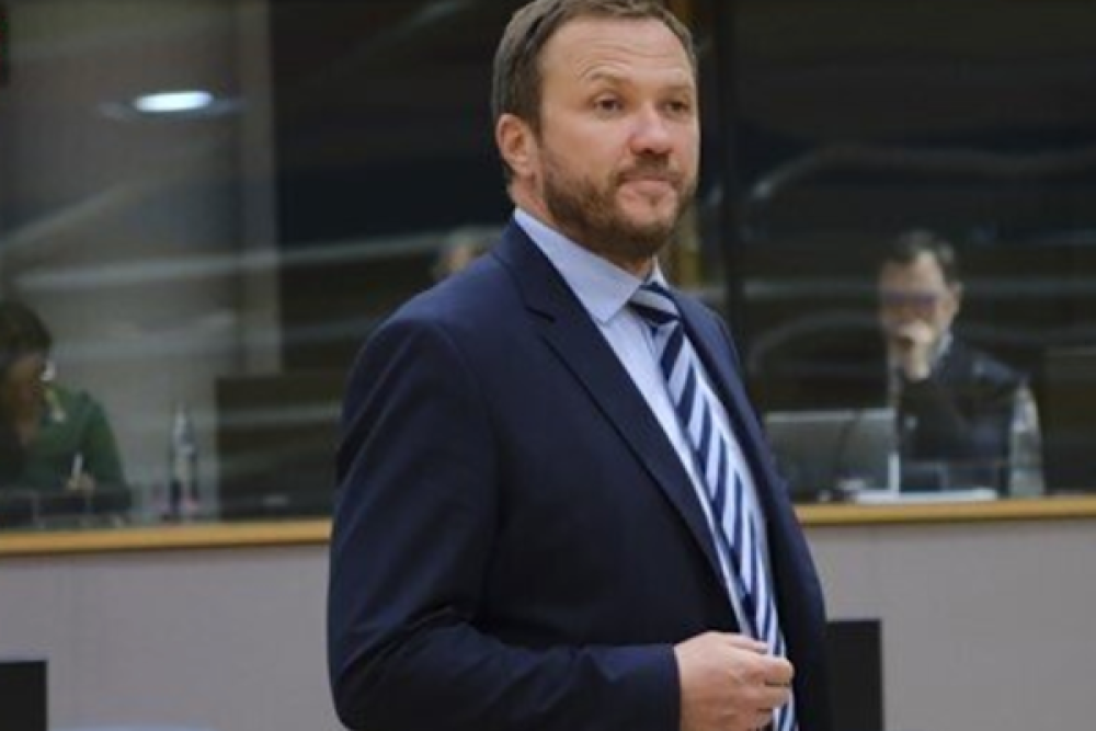 Estonya Dışişleri Bakanı Tsahkna, İrlandalı mevkidaşı McEntee'yi ağırladı