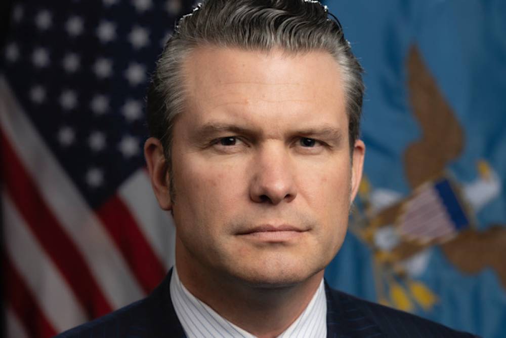 Hegseth, Charlie Kirk'&uuml; &ouml;l&uuml;m&uuml;n&uuml;n yıl d&ouml;n&uuml;m&uuml;nde andı