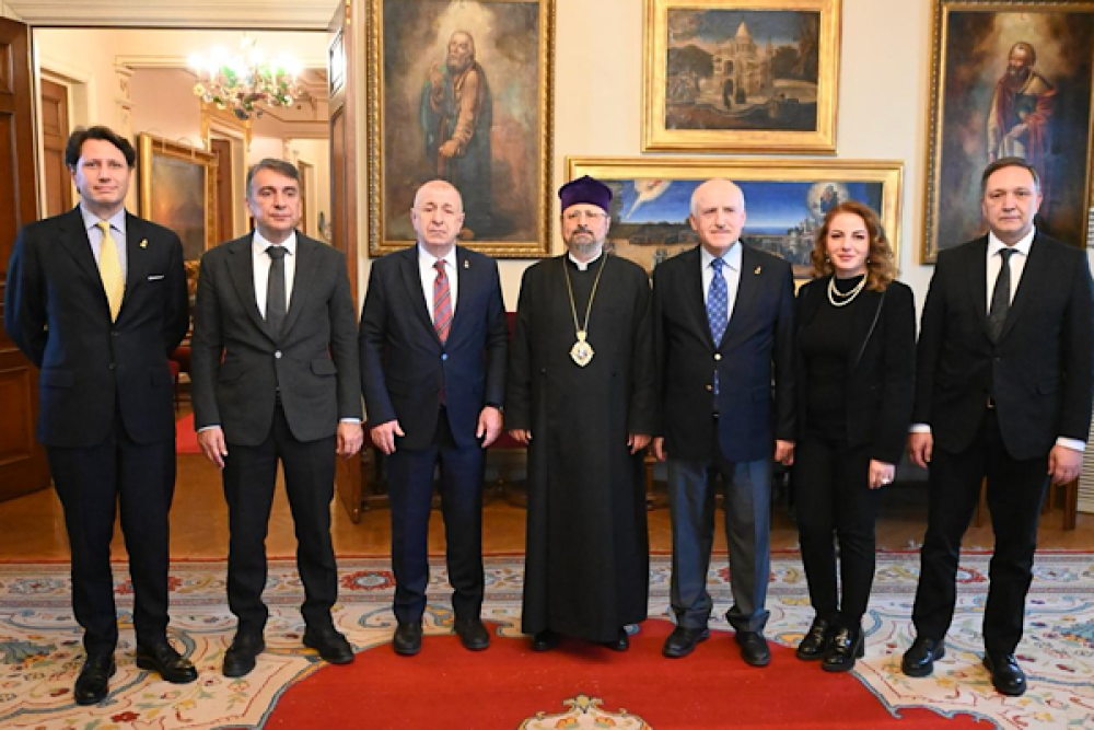 &Ouml;zdağ ve Zafer Partisi heyeti İstanbul&rsquo;da ziyaretler ger&ccedil;ekleştirdi