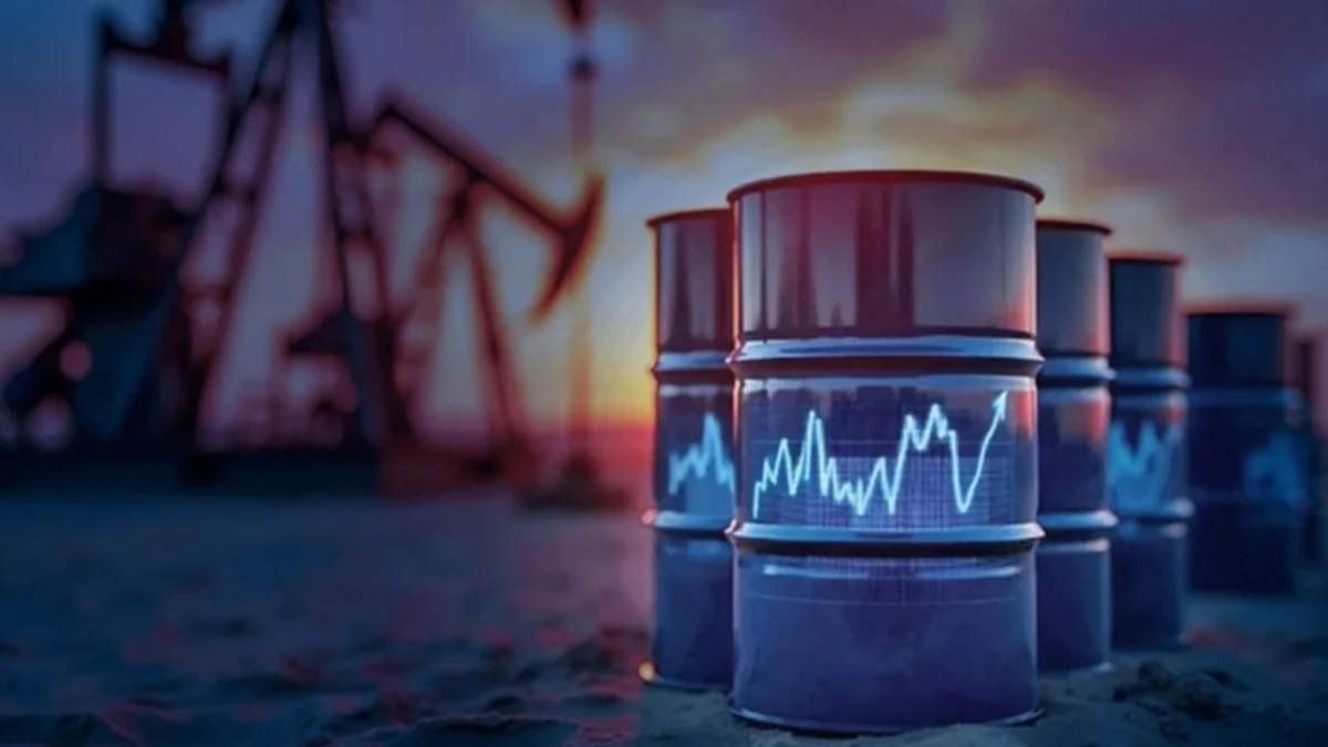 Petrol 3 ayın en d&uuml;ş&uuml;ğ&uuml;nde: ABD ile İran arasında barış umutları g&uuml;&ccedil;lendi