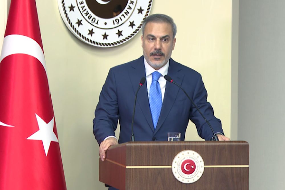 Bakan Fidan, Hattab ve Şeybani ile &uuml;&ccedil;l&uuml; g&ouml;r&uuml;şme ger&ccedil;ekleştirdi