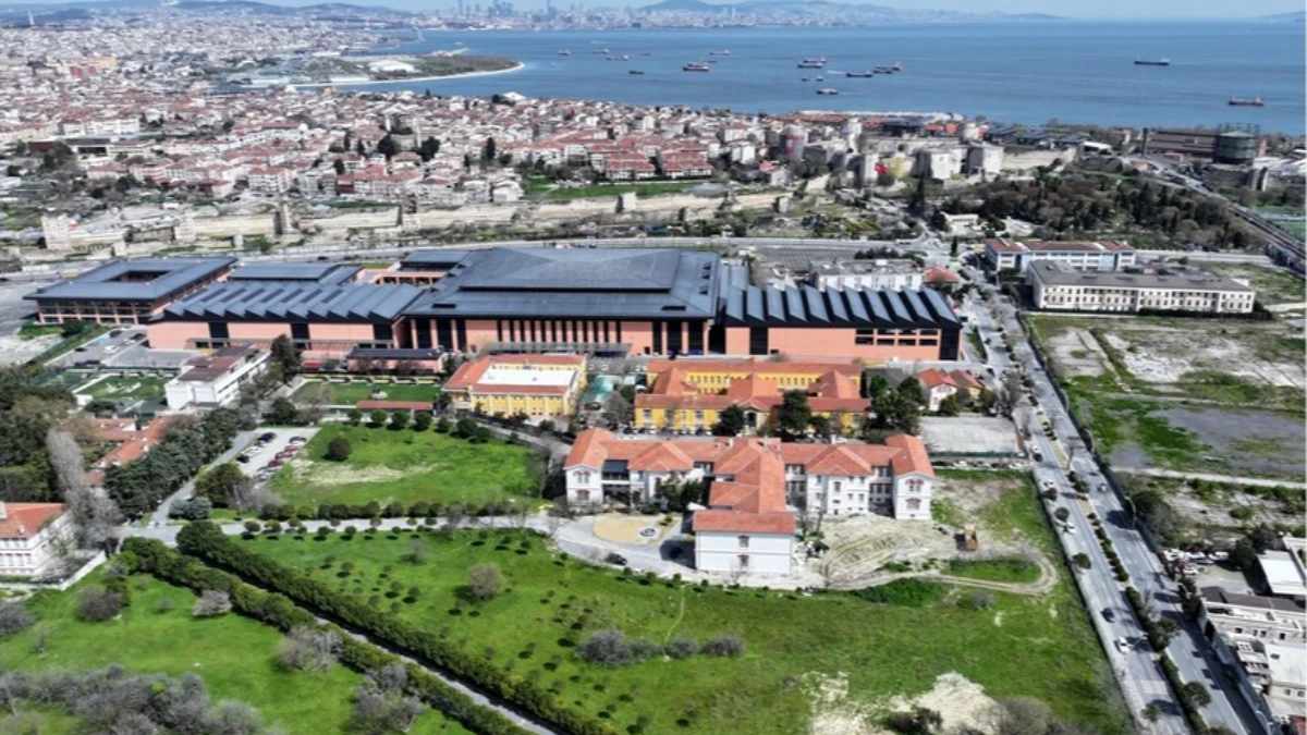 Restorasyonu tamamlanan Balıklı Rum Hastanesi kapılarını a&ccedil;acak