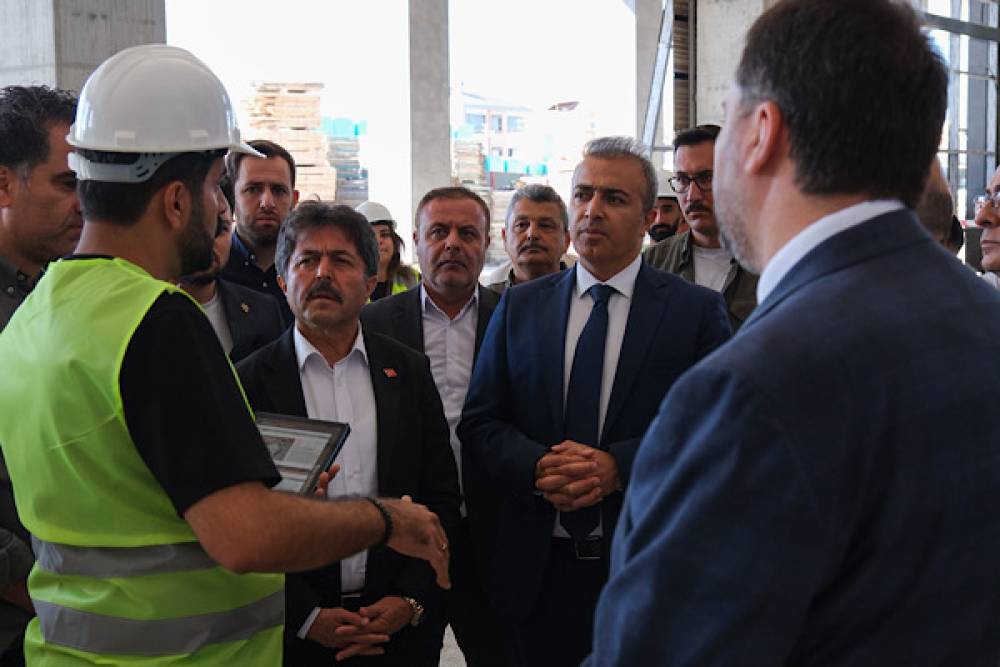 Karaman Eğitim ve Araştırma Hastanesi&rsquo;nin ek binasında &ccedil;alışmalar s&uuml;r&uuml;yor
