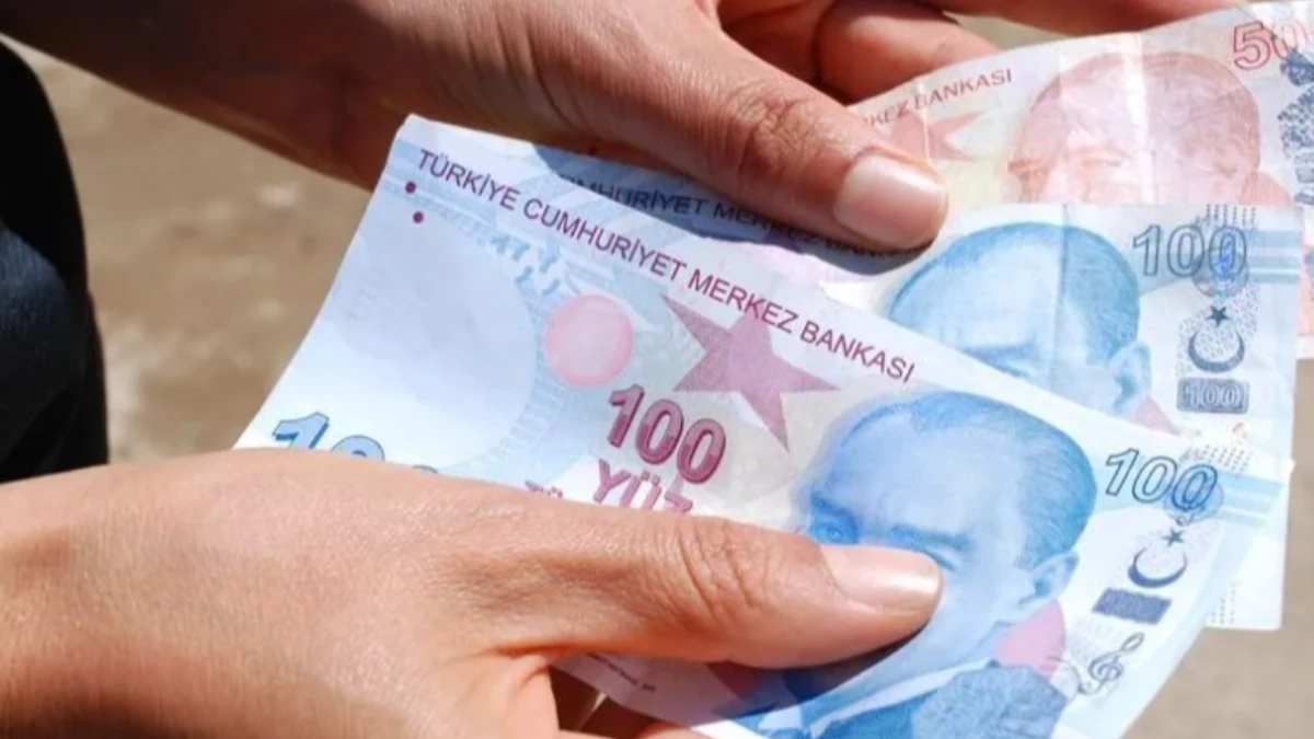 Macron: A&ccedil;ık denizler artık yağmaya a&ccedil;ık bir &lsquo;vahşi batı&rsquo; olmayacak