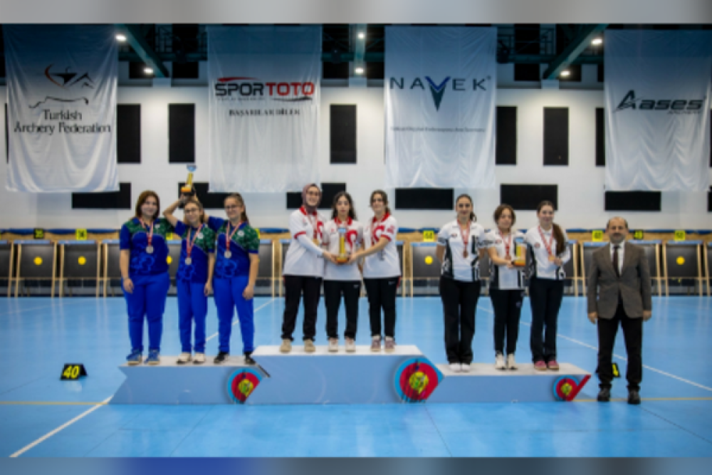 B&uuml;y&uuml;kşehir ok&ccedil;ularından Kış Kupası&rsquo;nda şampiyonluk ve g&uuml;m&uuml;ş madalyalar