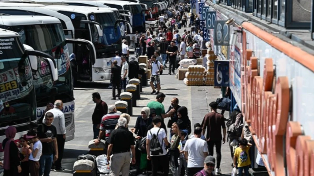 Bakanlık a&ccedil;ıkladı: Turizm taşımacılığı yapılan ara&ccedil;lar kullanılabilecek