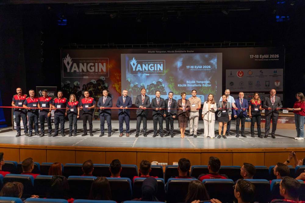 İzmir&rsquo;de yangın g&uuml;venliği ve &ouml;nleme stratejileri ele alındı