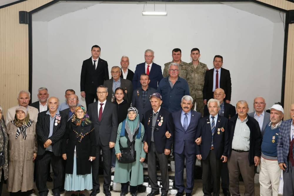 Kandıra&rsquo;da şehit yakınları ve gaziler onuruna program d&uuml;zenlendi