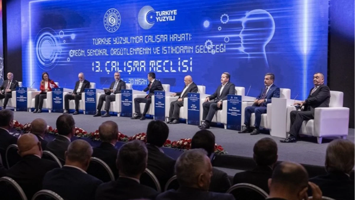 &Ccedil;alışma Meclisi 22 Ocak&rsquo;ta toplanıyor: G&uuml;ndemde &ccedil;alışma hayatında dijital d&ouml;n&uuml;ş&uuml;m var