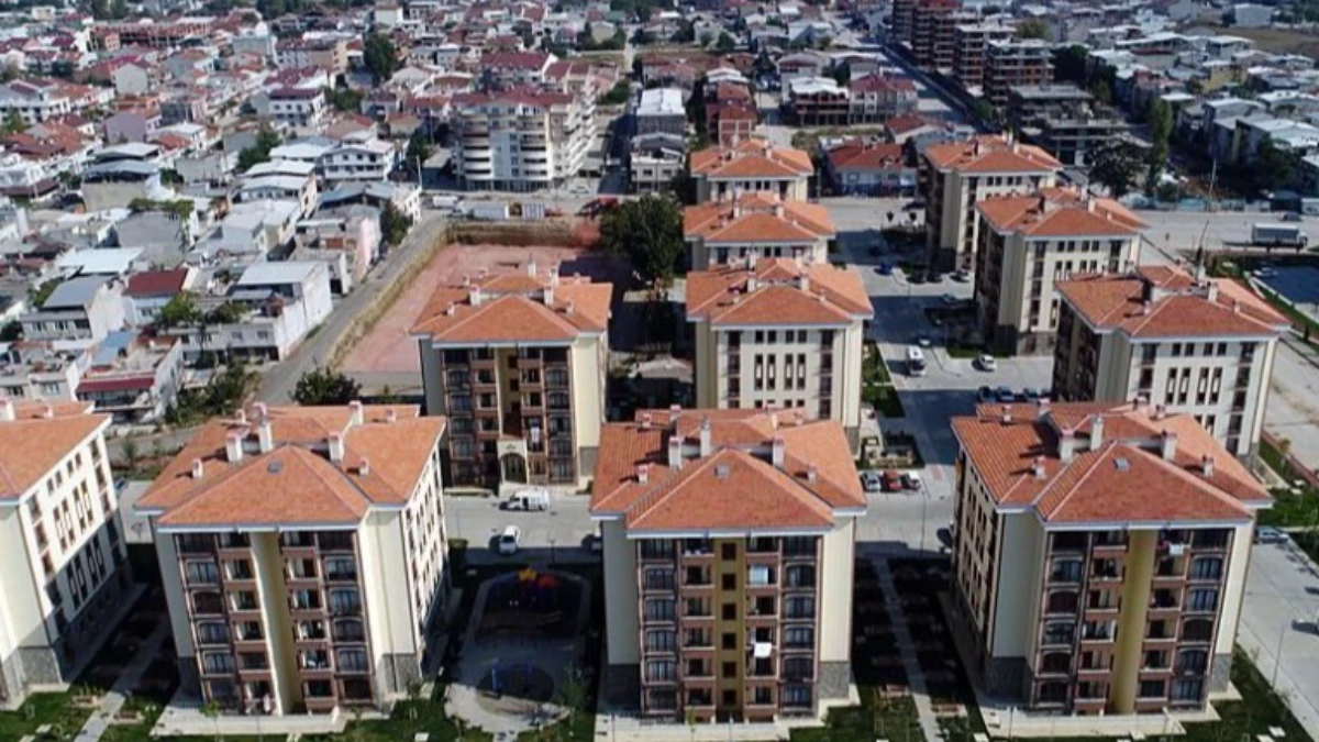 Y&uuml;zyılın Konut Projesi&rsquo;nde kura takvimi hızlandı: Bu hafta 9 ilde 45 bin 909 konut sahiplerini bulacak