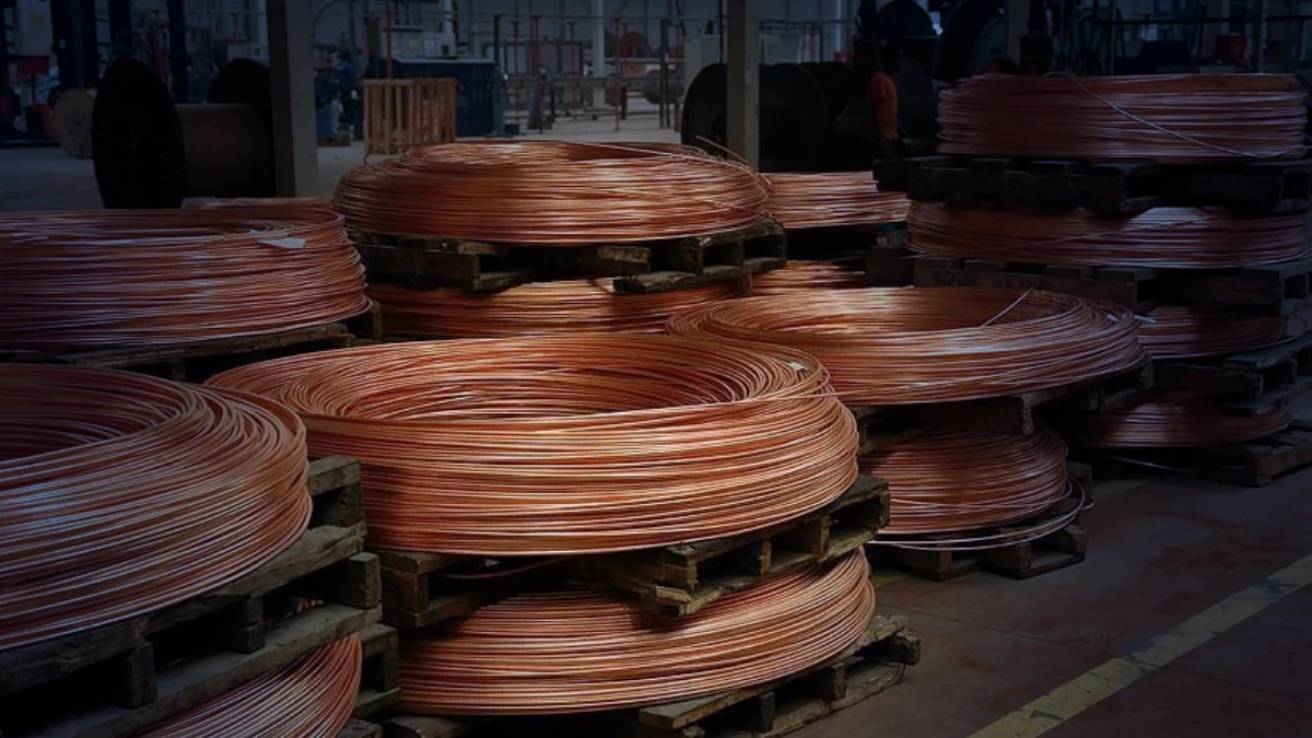 Bakır fiyatları y&ouml;n arıyor: Orta Doğu'daki belirsizlik satış getirdi