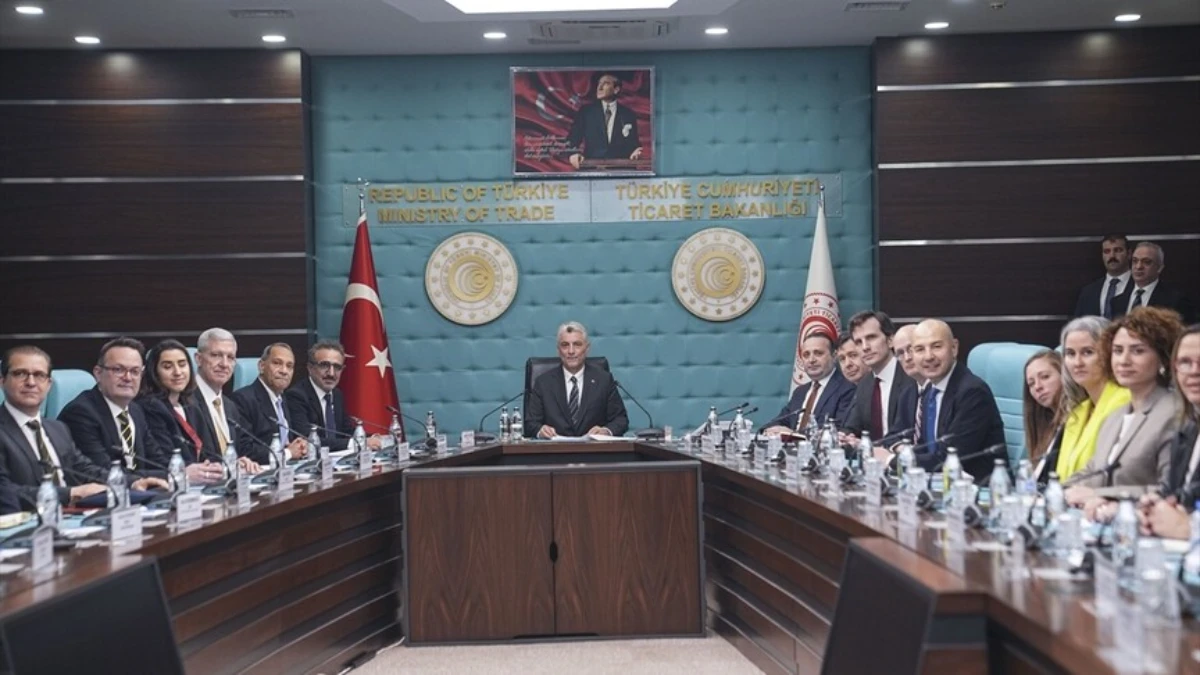 Bakan Bolat, ABD Ticaret Odası heyeti ile g&ouml;r&uuml;şt&uuml;: T&uuml;rkiye istikrarlı bir ada ve g&uuml;venli liman