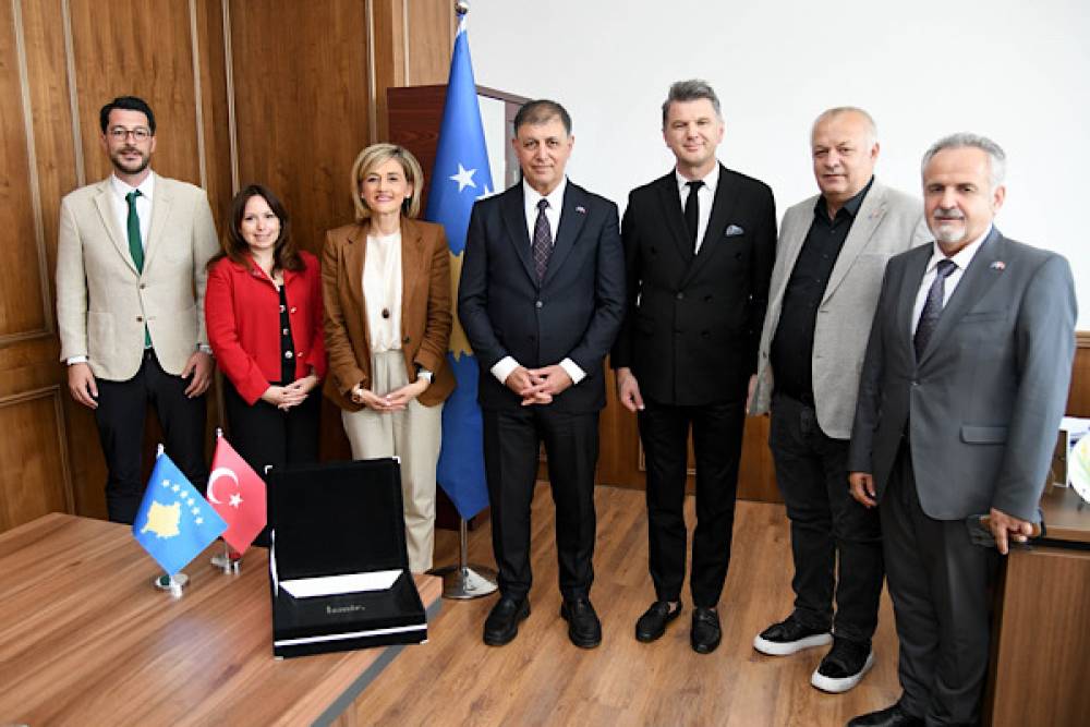 Başkan Tugay, Kosova&rsquo;da temaslarda bulundu
