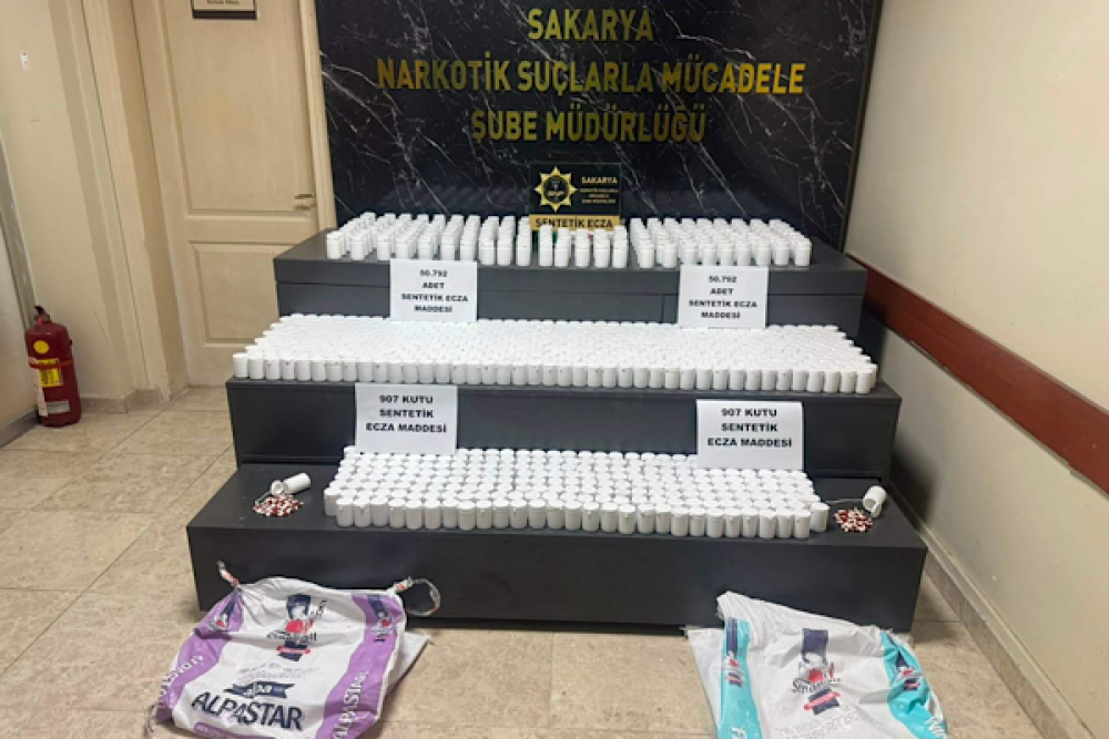 Sakarya&rsquo;da 50 bin 792 sentetik ecza ele ge&ccedil;irildi