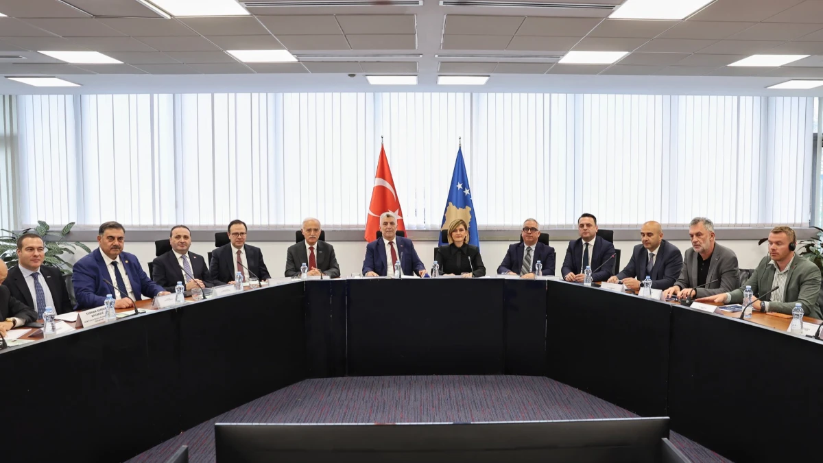 Bakan Bolat Kosova'da: Hizmet ticaretini kapsayan genişletilmiş anlaşma yolda
