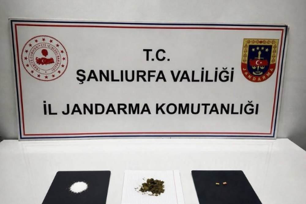 Karak&ouml;pr&uuml;&rsquo;de uyuşturucu operasyonunda 2 ş&uuml;pheli g&ouml;zaltına alındı