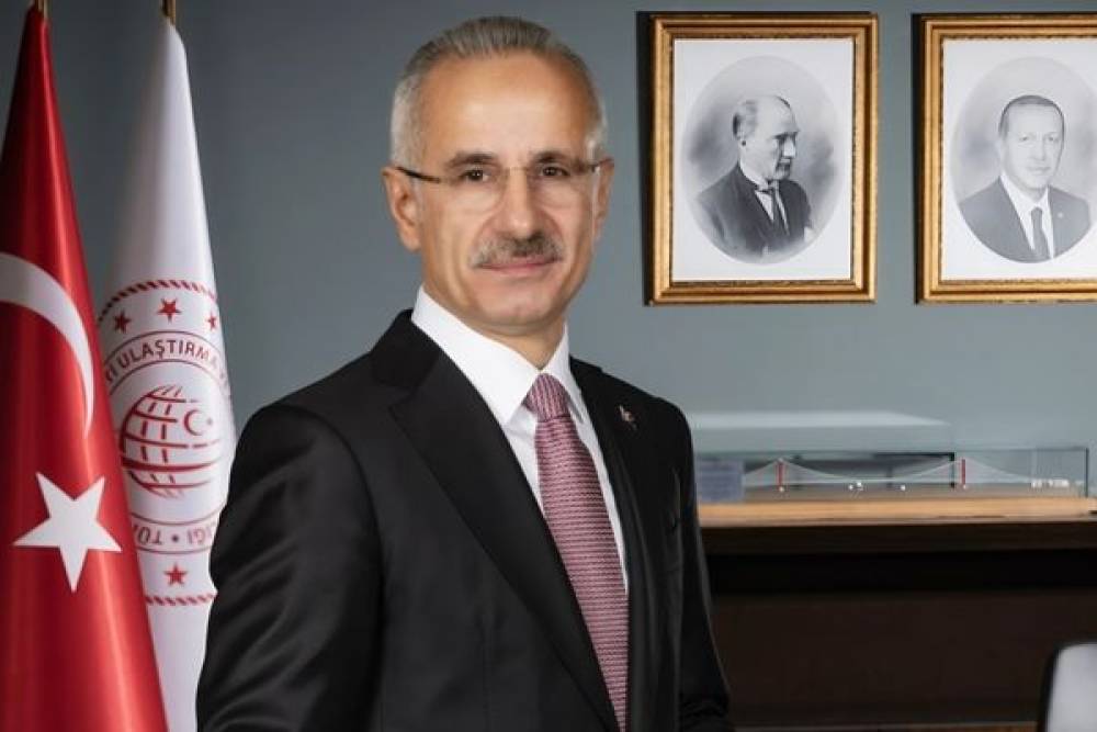 Uraloğlu: Pertek K&ouml;pr&uuml;s&uuml; i&ccedil;in yatırım programı s&uuml;reci başlatıldı