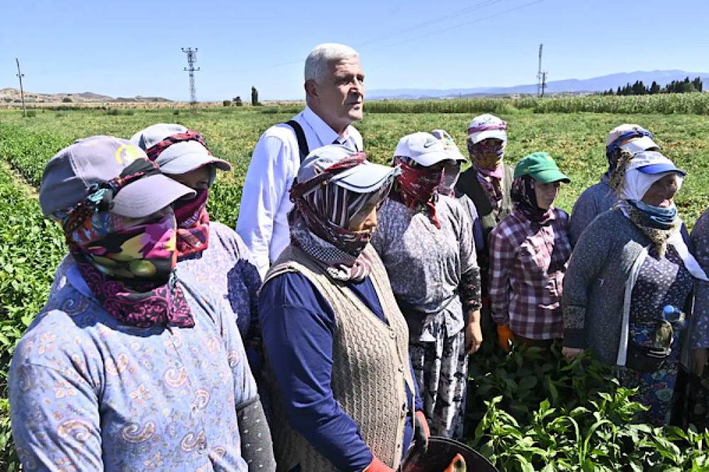 İYİ Parti Genel Başkanı Dervişoğlu: Bor&ccedil;lu olan &ccedil;ift&ccedil;i değildir
