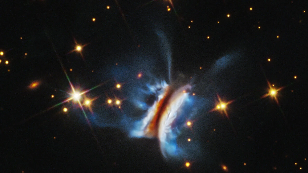 Hubble, G&uuml;neş sisteminin 40 katı b&uuml;y&uuml;kl&uuml;ğ&uuml;nde dev yapıyı g&ouml;r&uuml;nt&uuml;ledi