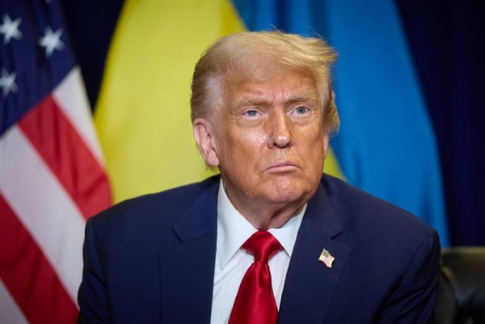 Trump: İran İslam Cumhuriyeti, ordusunun b&uuml;y&uuml;k bir b&ouml;l&uuml;m&uuml;ne &ouml;deme yapmıyor