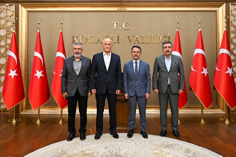 Eski Emniyet Genel M&uuml;d&uuml;r&uuml; Lekesiz ve Merkez Valilerden Vali Aktaş&rsquo;a ziyaret