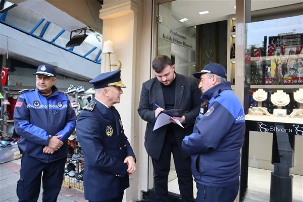 İzmit&rsquo;te kamu alanı işgallerine denetim